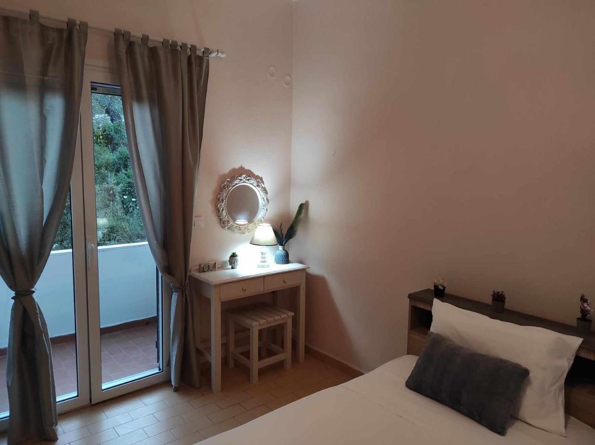 Apartment Seaside Garden House 8 *